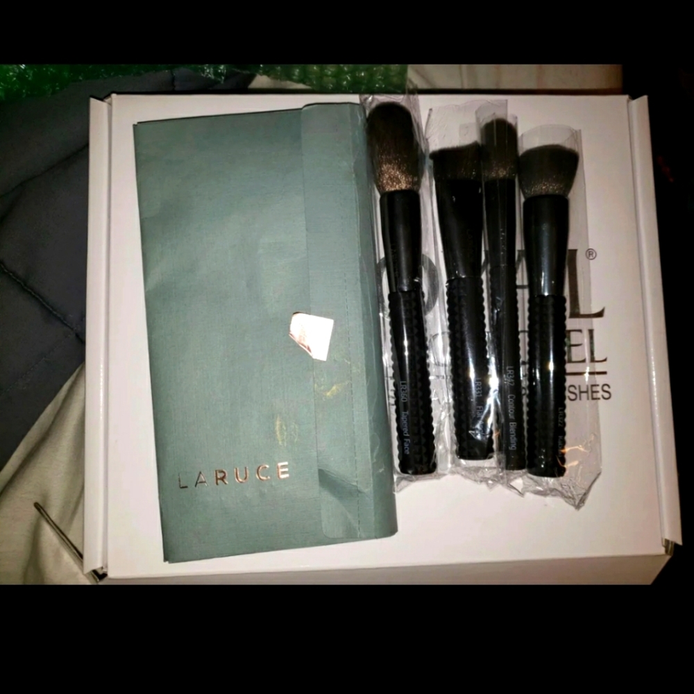 Bundle of makeup brushes